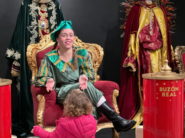 30 - PAJES REYES MAGOS DE FUENGIROLA