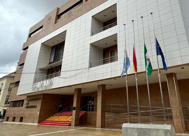 9 - LUTO OFICIAL FUENGIROLA