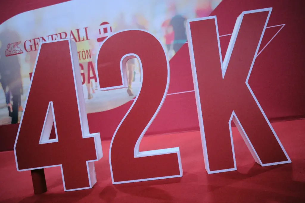 El Generali Maratón de Málaga reunirá este domingo a 22.000 corredores en su edición más internacional 1 MARATÓN GENERALI MÁLAGA 3