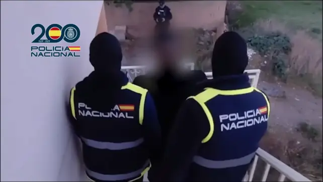 LA POLICÍA DETIENE A 7 ULTRAS DEL MÁLAGA TRAS UNA REYERTA EN LA PREVIA DEL GRANADA CF VS CÁDIZ CF