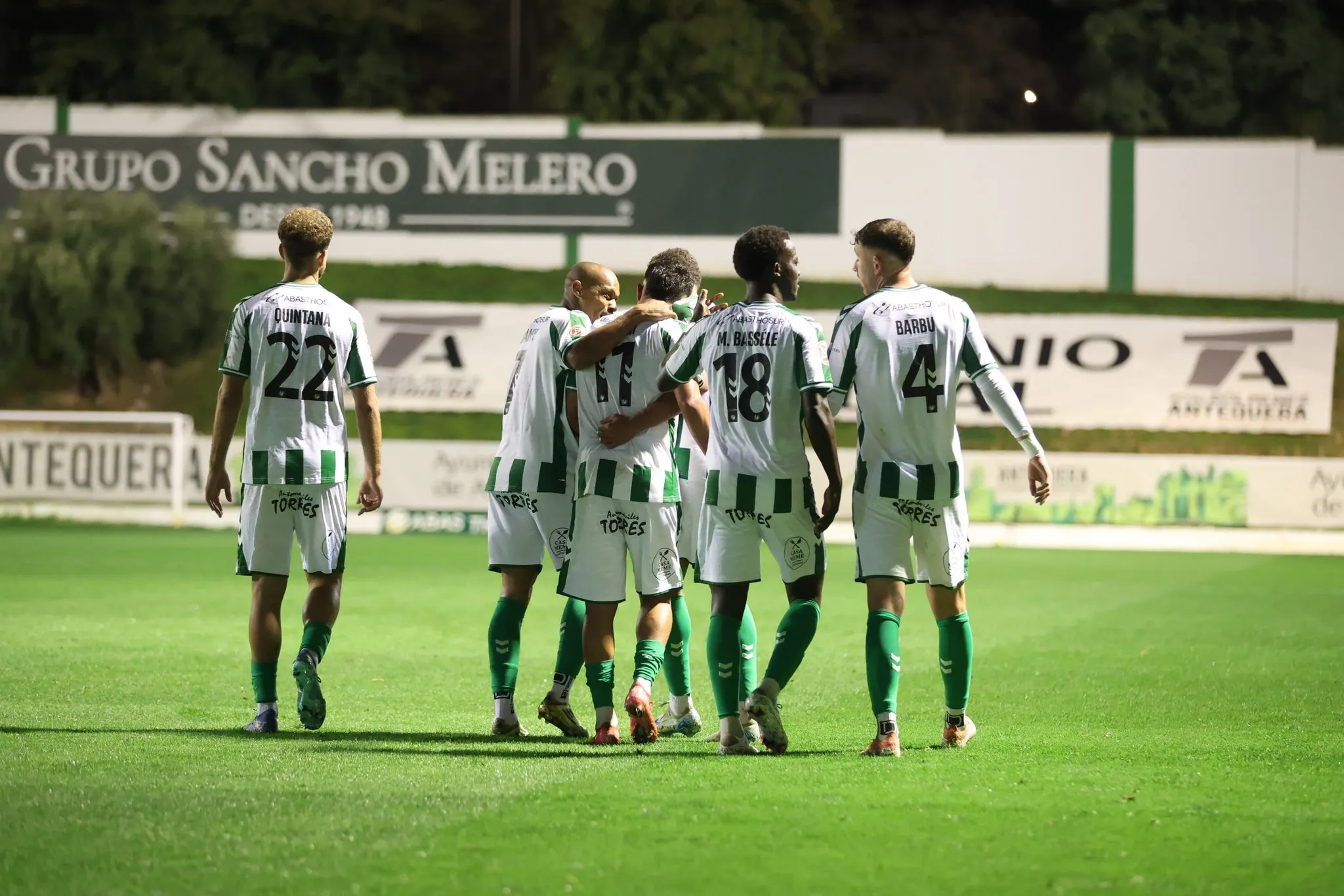 EL ANTEQUERA DESPIDE EL 2025 VENCIENDO AL NASTIC