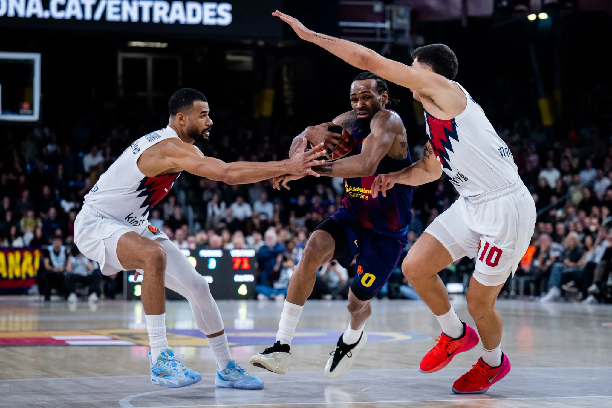 EL BASKONIA LLEGARÁ A MÁLAGA CON TRES PRÓRROGAS EN LAS PIERNAS
