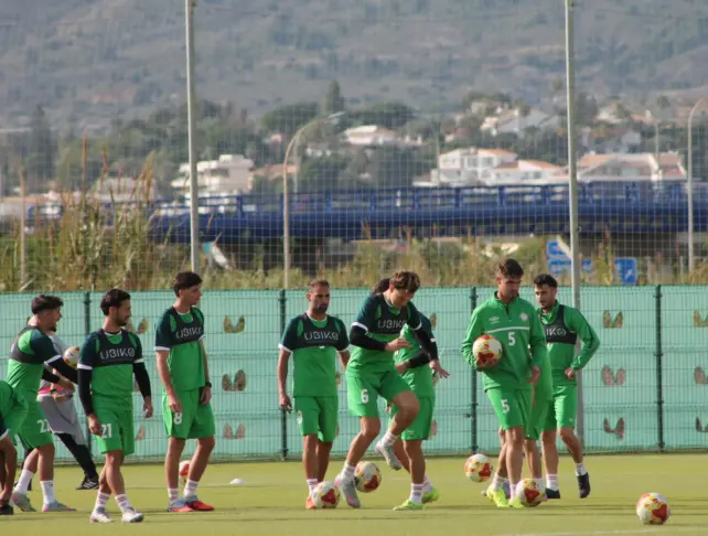 EL JUVENTUD DE TORREMOLINOS AGRADECE AL MÁLAGA CF LA CESIÓN DE SUS INSTALACIONES