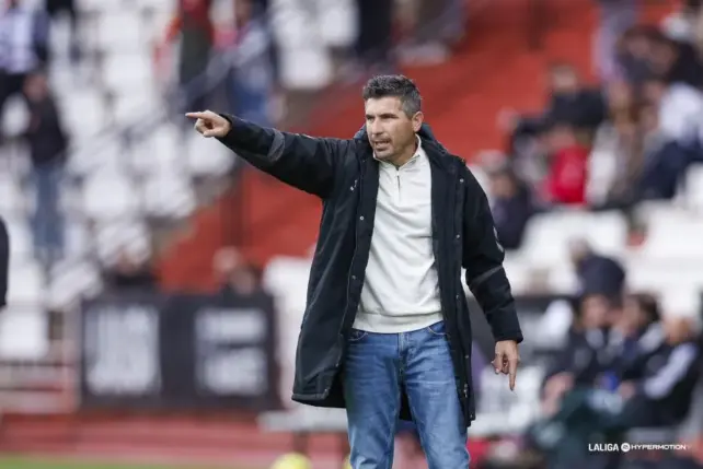 FUNES IGUALA A PEIRÓ EN EL ARRANQUE DE UN DEBUTANTE EN EL BANQUILLO DEL MÁLAGA CF