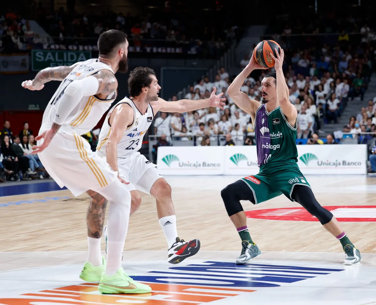 Sigue aquí EN DIRECTO el Real Madrid VS Unicaja de la Jornada 12 de la Liga Endesa