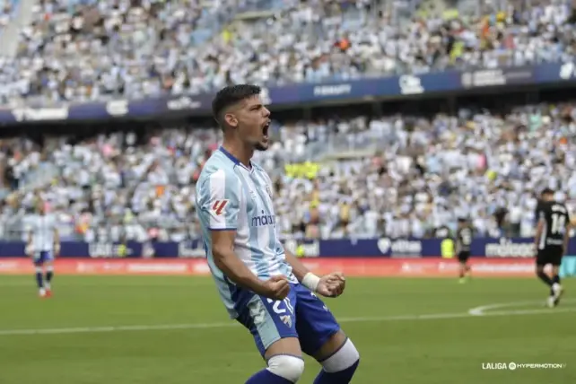 CUESTIÓN CENTRAL SE BUSCA PAREJA TITULAR