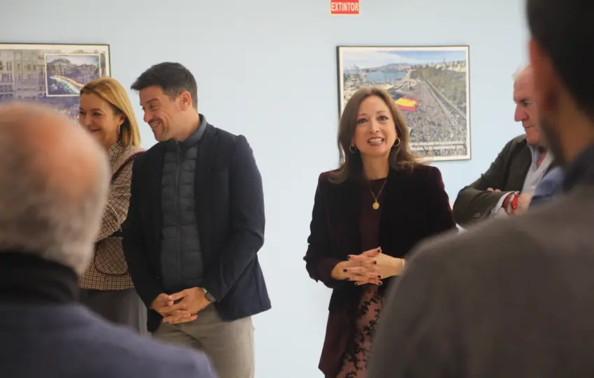 Navarro Imagen desayuno prensa 16 diciembre 2025 11zon