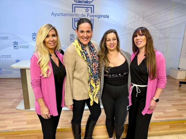 Presentacion de la actividad Navidad fuengirola Marcha ofrecida por People Di