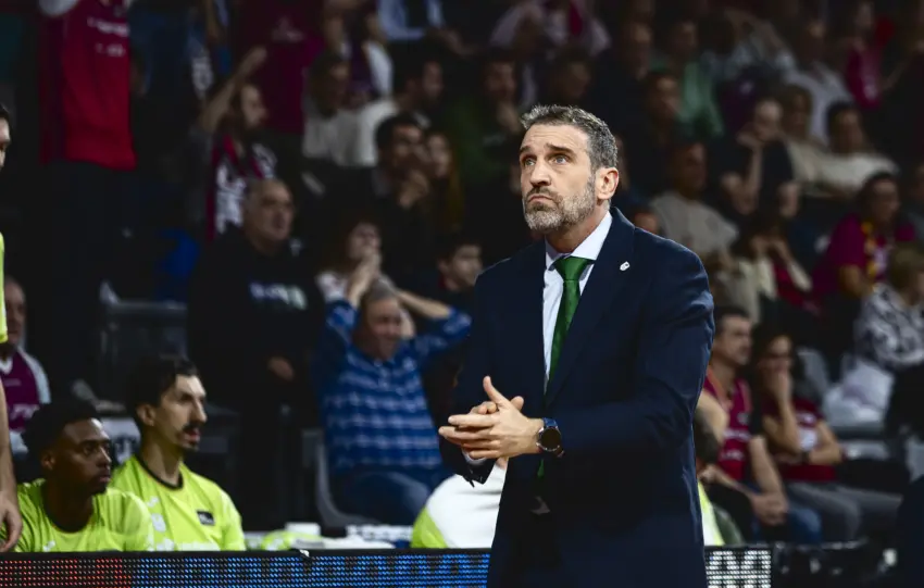 Ibon Navarro tras el ajustado triunfo: "Llevarte el partido fácil en Lleida no pasa"