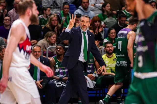 IBON NAVARRO UNICAJA VS BASKONIA