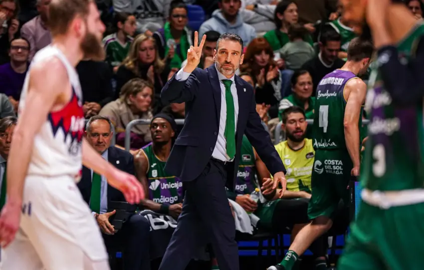 IBON NAVARRO UNICAJA VS BASKONIA