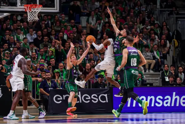 Este es el resumen del encuentro entre el Unicaja y el Baskonia