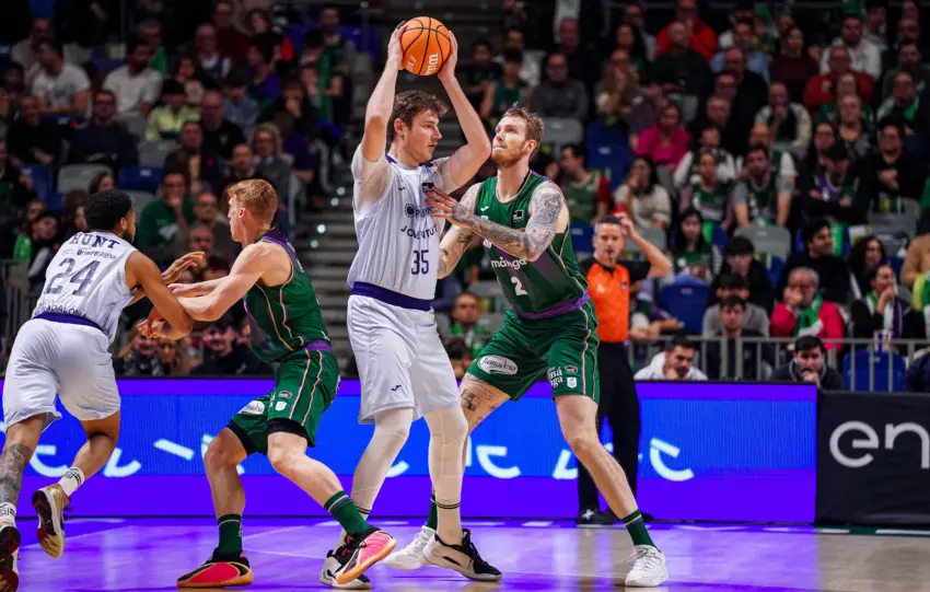 El Unicaja mantiene la ventaja pero el Joventut aprieta desde el triple