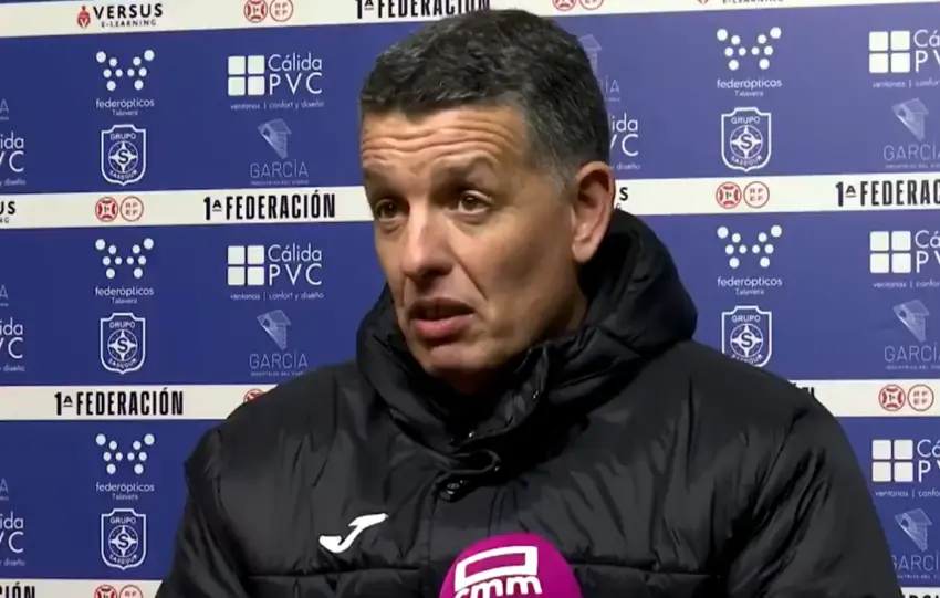 SANDRONI EN SU PRESENTACIÓN CON EL TALAVERA