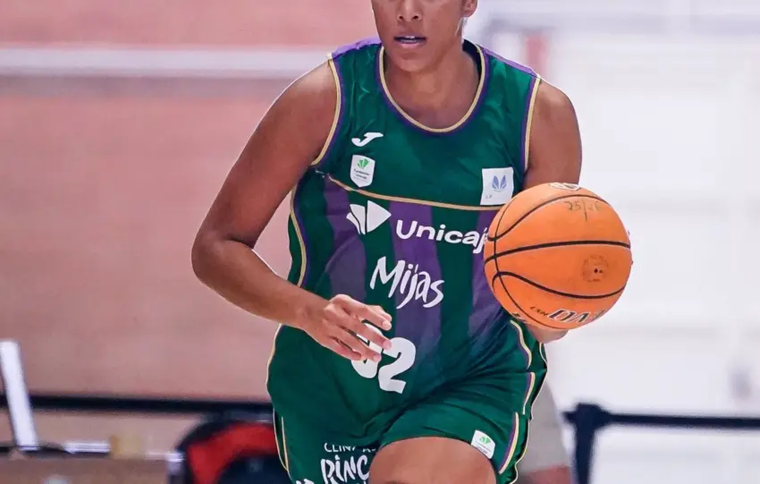 UNICAJA MIJAS GANA AL REAL CANOE
