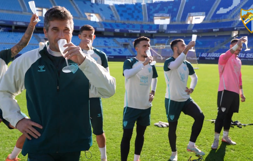 Todo el Málaga CF ha vivido un caluroso brindis para dar la bienvenida al 2026.