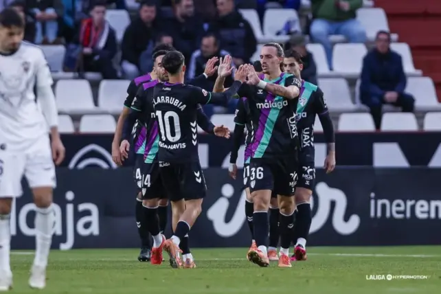 El Málaga CF acabó el partido el Albacete... ¡con ocho canteranos!
