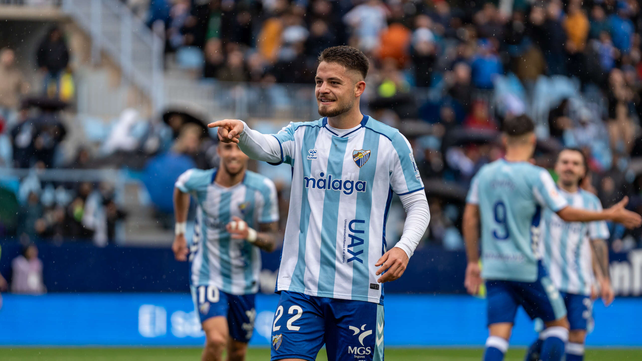 ¡Dani Lorenzo regresa al grupo in extremis y apunta a Gijón!