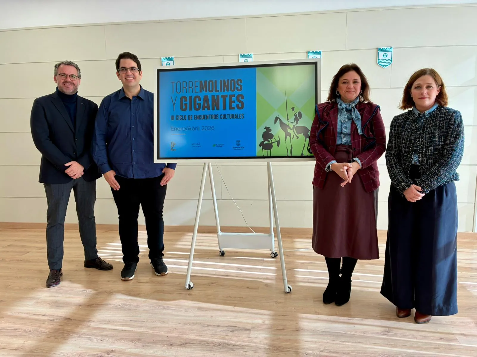 24 - TORREMOLINOS Y GIGANTES