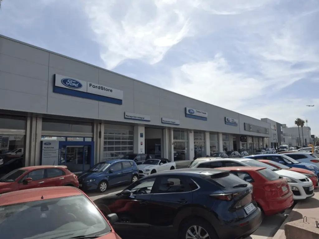 Ford Autovisa recibe a la Asociación Nena Paine: "Hemos recaudado 5.040 euros. Es muy gratificante colaborar con asociaciones así" 1 8