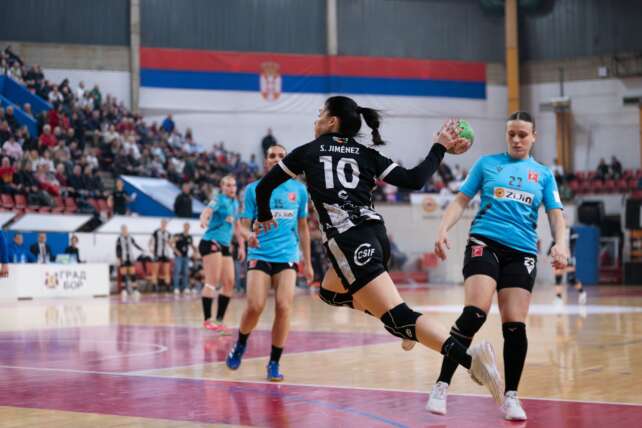 AP98831.jpg scaled 1