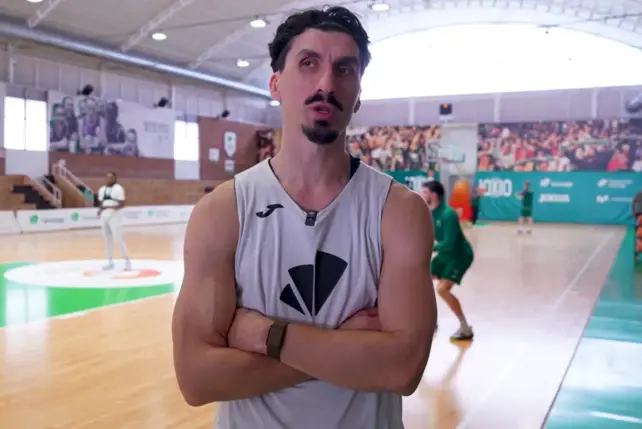 DJEDOVIC EN LA PREVIA DE LA PENYA