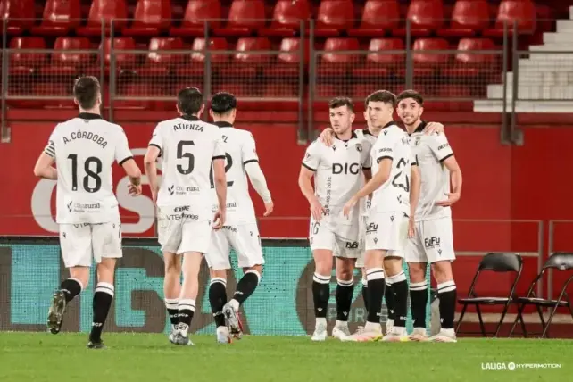 EL BURGOS CF UN VISITANTE DE GRANDES ESCENARIOS