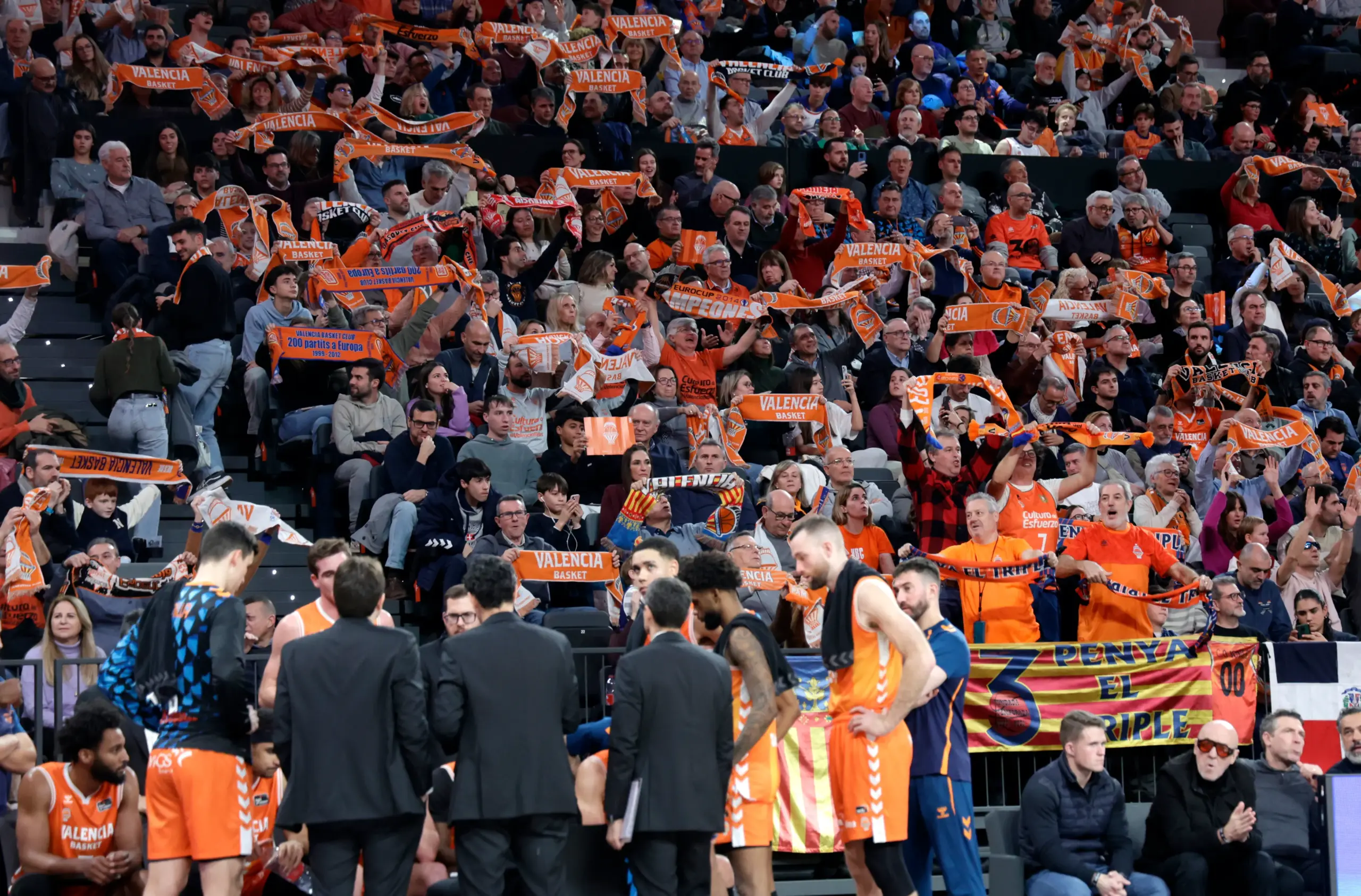 EL UNICAJA DISPUESTO A ESCRIBIR HISTORIA Y SER EL PRIMER EQUIPO EN GANAR EN EL ROIG ARENA EN ACB