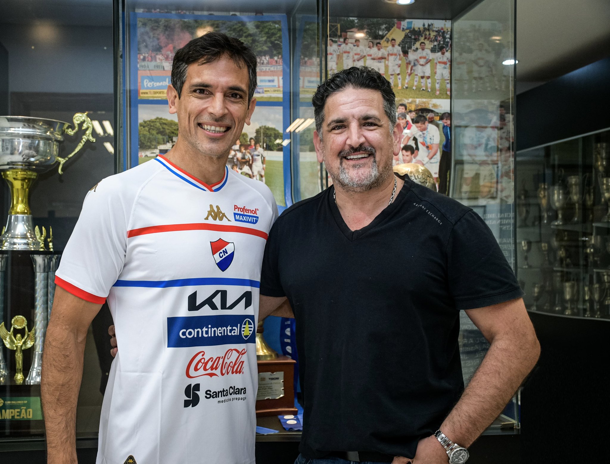 Roque Santa Cruz firma por un nuevo equipo... ¡a sus 44 años!