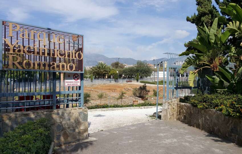 Imagen del acceso fuengirola al yacimiento arqueologico Finca del Secretario