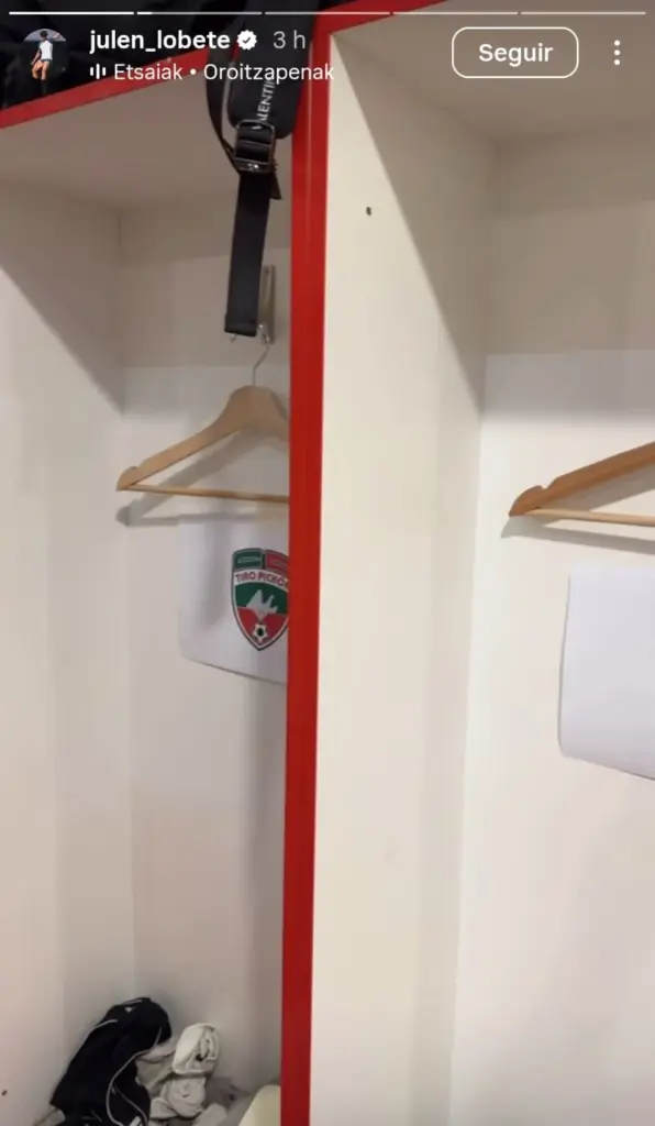 JULEN LOBETE ESCUDO DE EQUIPO DE FORMACION