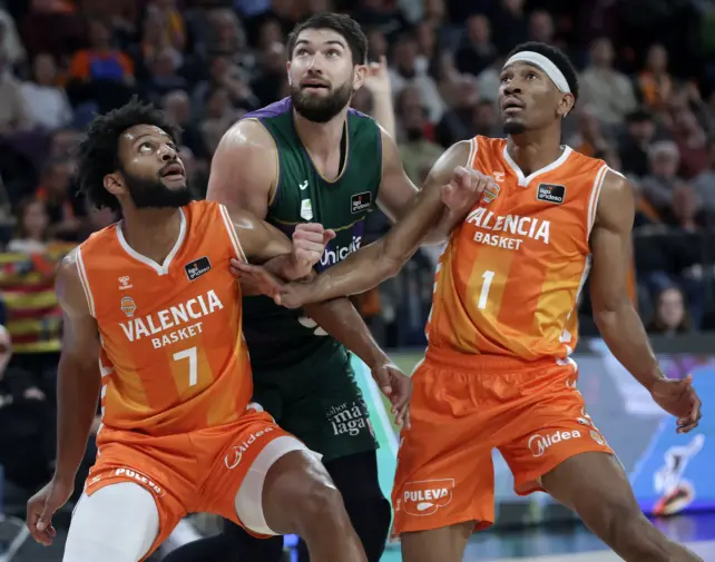 Revive el triunfo del Unicaja ante los taronja en el Roig Arena