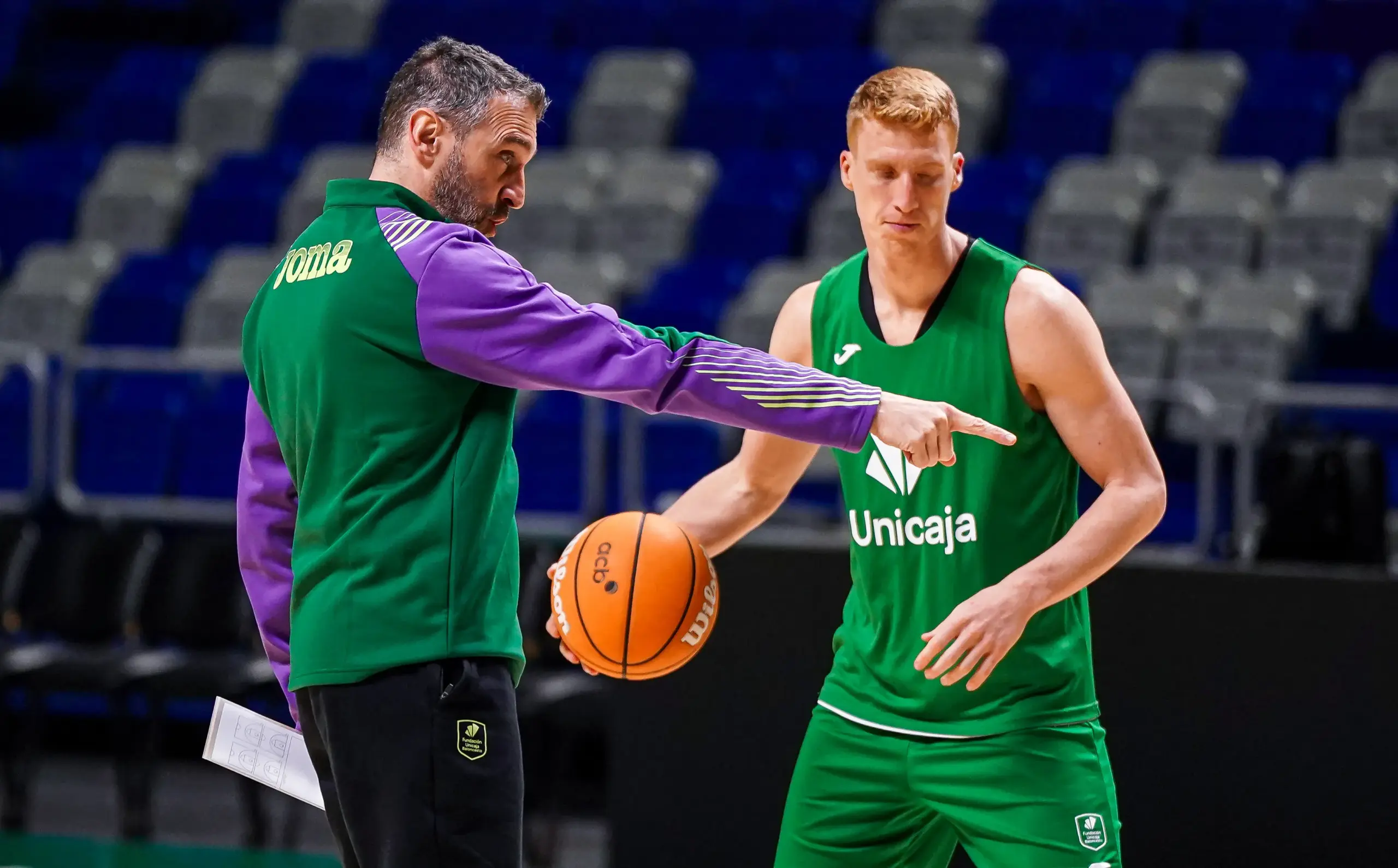 TILLIE KALINOSKI SERIAS DUDAS Y CON ATENCIÓN A DJEDOVIC BARREIRO Y ALBERTO DÍAZ