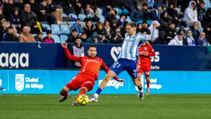 adrian nino regate malaga cf burgos rosaleda jornada 23