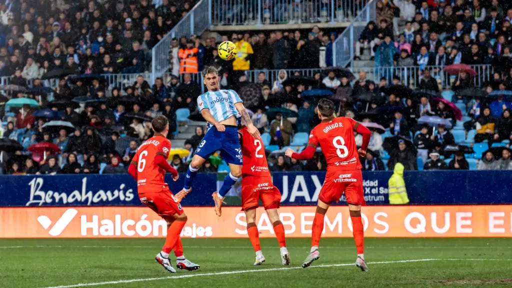 chupete cabezazo gol salto malaga cf burgos rosaleda jornada 23