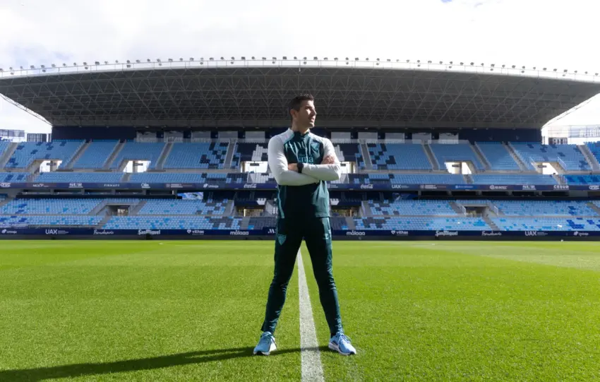 funes césped rosaleda