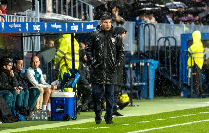Funes, técnico del Málaga CF, en el partido ante el Burgos | FOTO: José Manuel Campos (Radio MARCA Málaga)