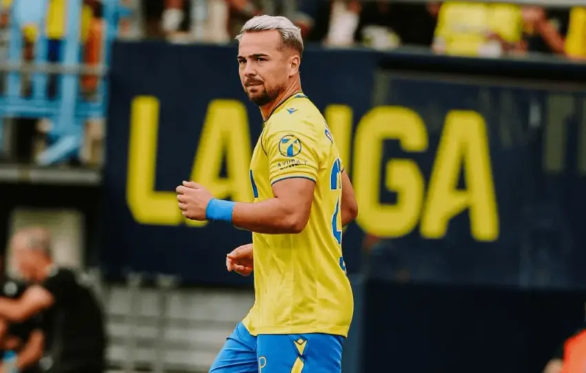 Nuevo dardo de Garitano a Ontiveros en sala de prensa...¡y fuera de la convocatoria para Huesca!