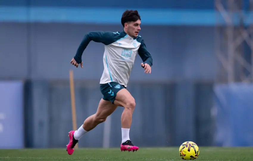 Lobete vuelve a ser baja en un entrenamiento sin altas