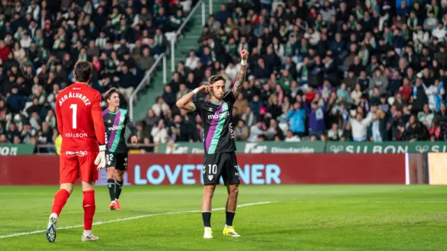 málaga cf gol larrubia córdoba