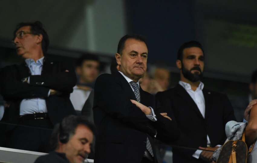 José María Muñoz acusa de "mala fe" a la APA y esta lo manda a la RAE