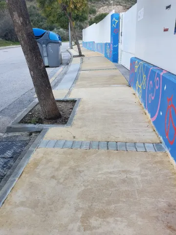 nueva acerado ceip Maria del Mar Romera.jpeg