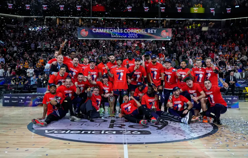 2 BASKONIA EMULA AL UNICAJA DE BADALONA