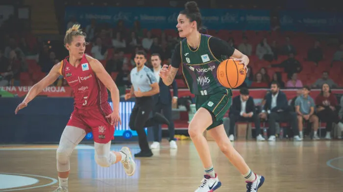 Golpe de autoridad y victoria sin discusión del Unicaja Mijas en Sevilla