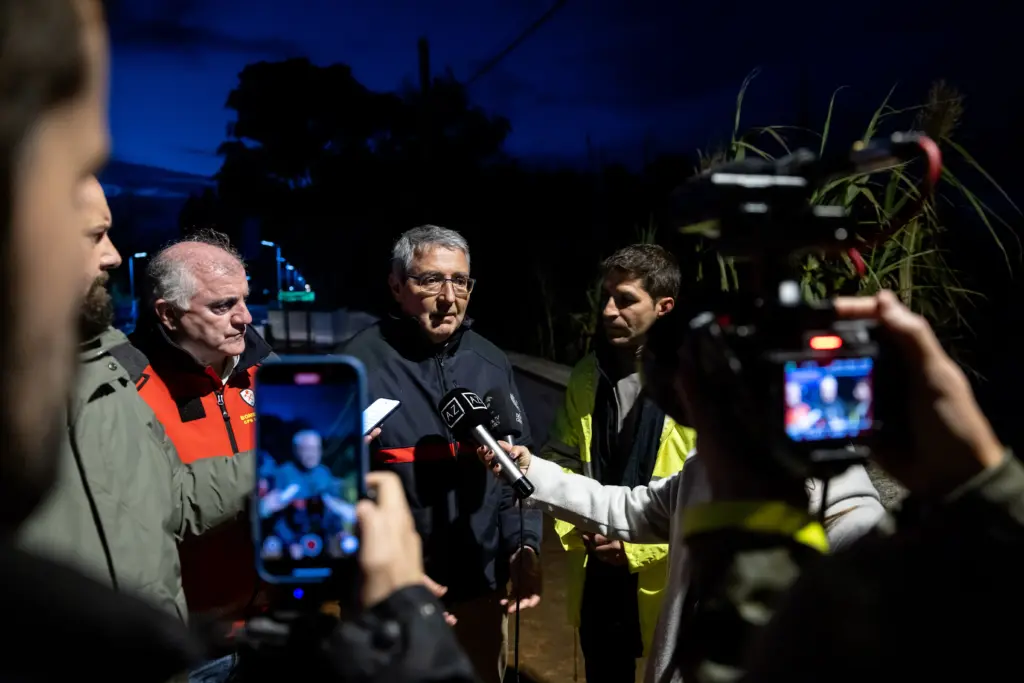 5 SALADO VISITA LAS ZONAS AFECTADAS POR LEONARDO