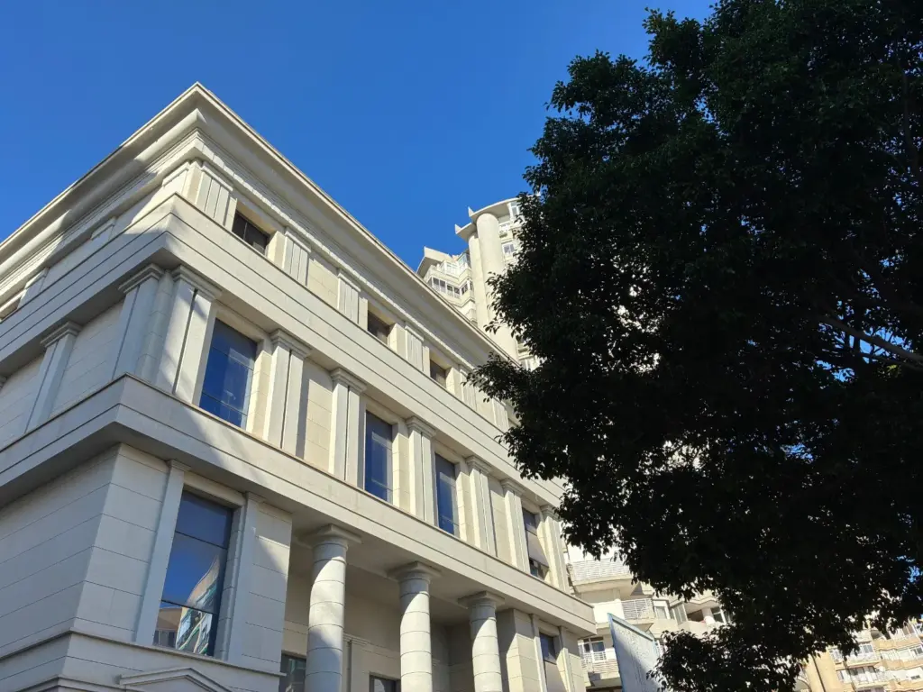 6 - PABLO PICASSO CENTRO UNIVERSITARIO TORREMOLINOS