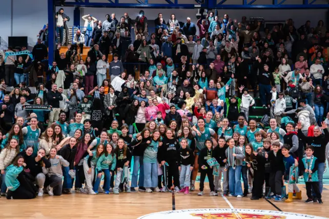 Victoria de prestigio del CAB Estepona en casa ante el vigente campeón