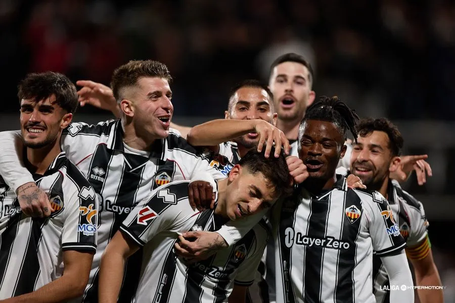 CAMBIO DE LIDER EN SEGUNDA DIVISIÓN