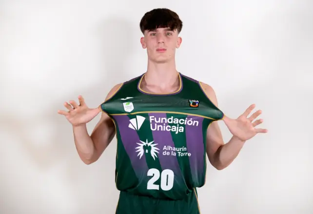 DE LA IGLESIA PROTAGONIZA JUGADA VIRAL DEL UNCIAJA EN LIGA U