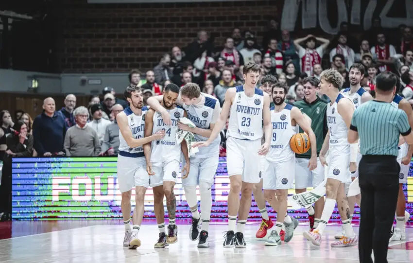 EL JOVENTUT SUFRE PERO NO FALLA EN ALEMANIA